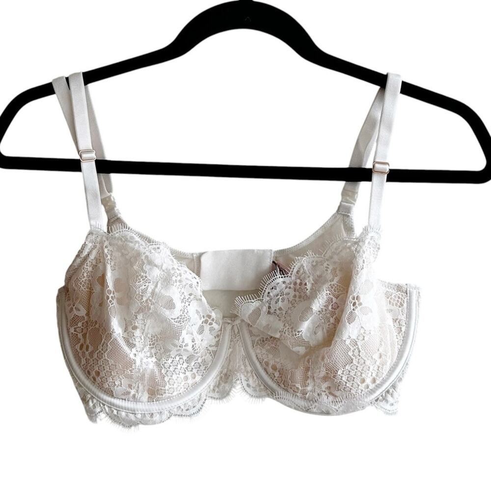 Victoria’s Secret Dream Angels Push-Up Without Padding Scalloped Lace Bra 34DD